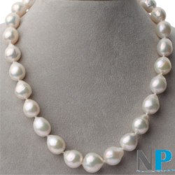 Collier 45 cm de grandes perles Exotiques Blanches Fireball d'Eau Douce