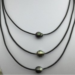 Collier 3+1 perles de Tahiti baroques 9-10 mm sur 3 liens de cuir