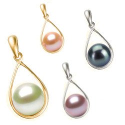 Pendentif en Or 18k et perle d'Eau Douce 7-8 mm AAA
