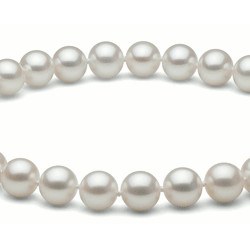 Collier de perles d'Eau Douce de 8 à 9 mm blanches qualité DOUCEHADAMA