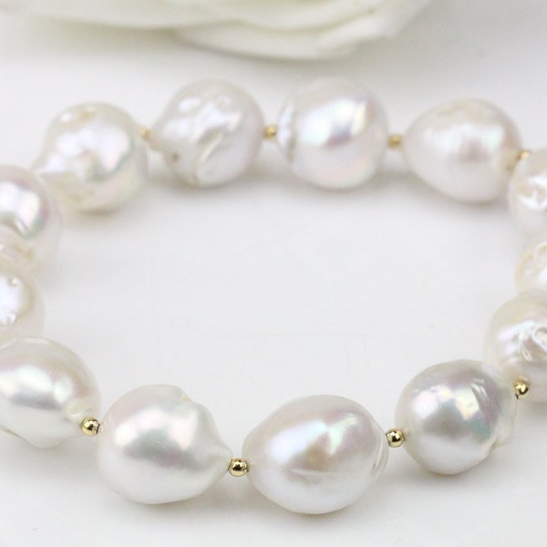 Bracelet de Perles Ripple d'eau douce 11-13 mm Blanches avec billes Plaqué Or