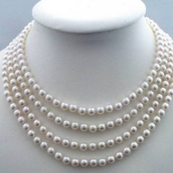 Collier quatre rangs 40-42-44-46 cm de perles d'Akoya 6-6,5 mm