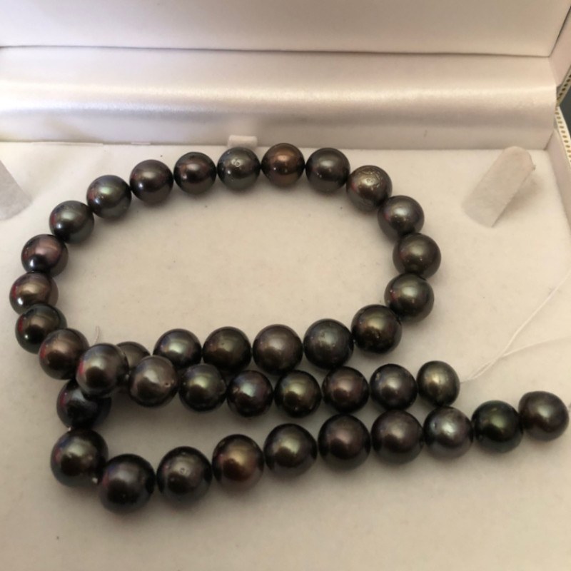 Collier 43/44 cm de perles de Tahiti 9 à 11 mm qualité AA tons foncés