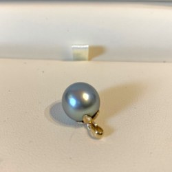 Pendentif en Or Jaune 14k Perle de Tahiti de 10-11 mm rare couleur