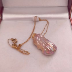 Pendentif et chaine Plaqué Or Rose avec perle d'Eau Douce 14x29 mm Lavande