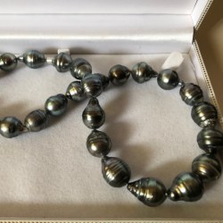 Collier 45 cm de perles de culture de Tahiti Baroques de 11,1 à 12,8 mm