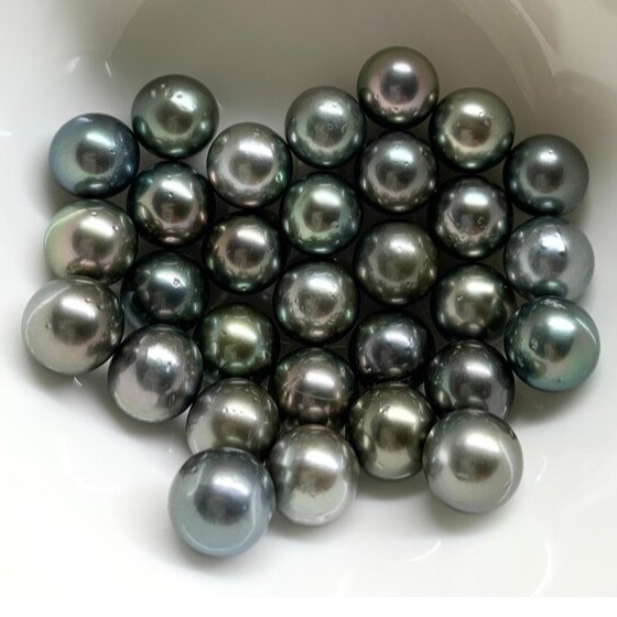 Perle de culture de Tahiti 11-12 mm gris qualité AA