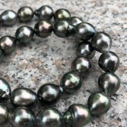 Collier 43 cm perles Baroques de Tahiti 8 à 11 mm forme goutte lustre