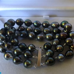 Bracelet Triple rang de perles de Tahiti baroques de 8-9 mm